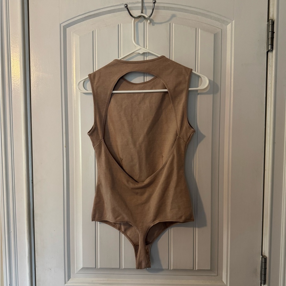 NWT Skims Outdoor Open Back Bodysuit - Picture 2 of 5